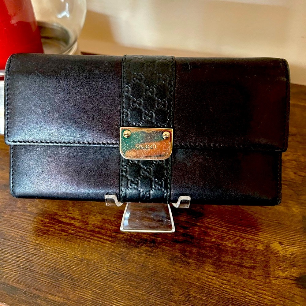 Authentic Black Gucci Long Wallet
